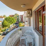 Хотел Бриз 2* Китен