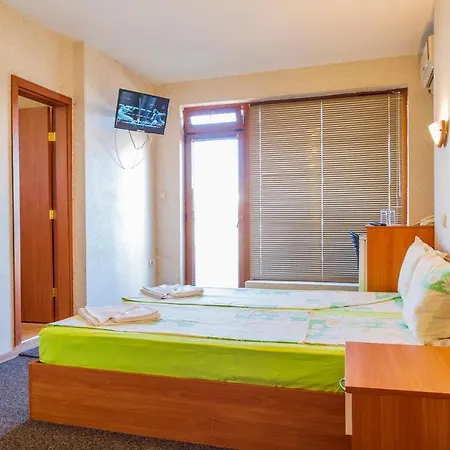 Hotel Briz