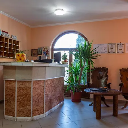 Hotel Briz Kiten (Burgas)